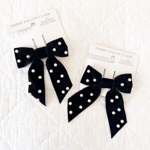 NEW Darby Fallon Clark for Edgehill Collection Black Velvet Pearl Hair Bows